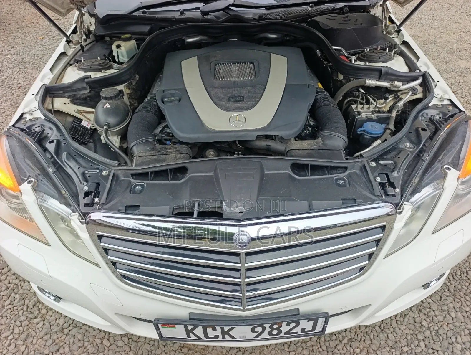 Mercedes-Benz E350 2009 White