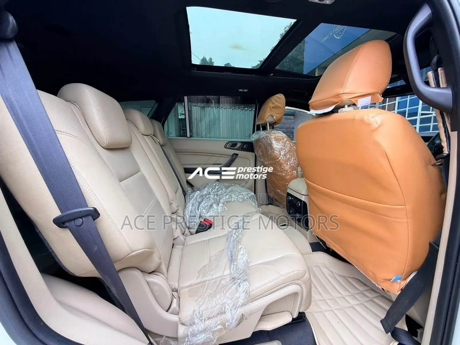 Ford Everest 2016 White