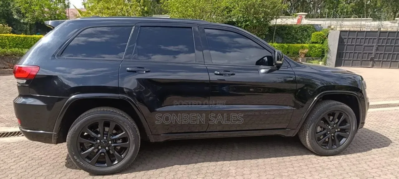 Jeep Grand Cherokee 2017 Black