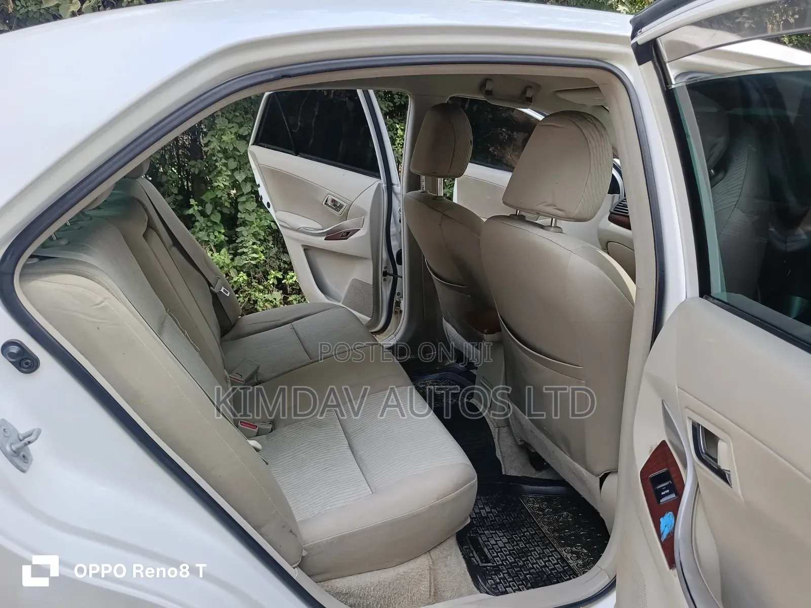 Toyota Premio 2010 White