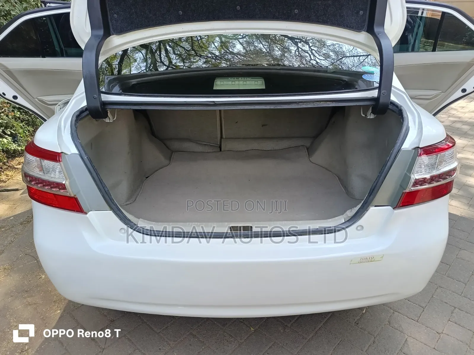 Toyota Premio 2010 White
