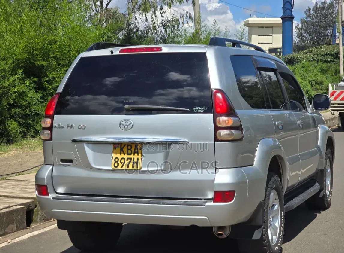 Toyota Land Cruiser Prado 2007 Silver