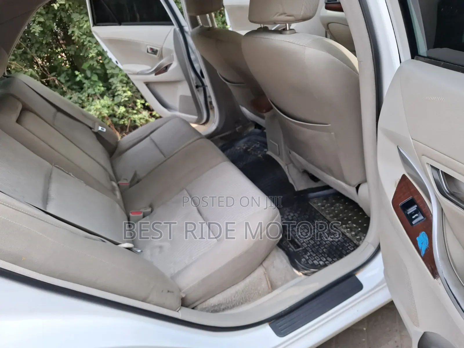 Toyota Premio 2010 White
