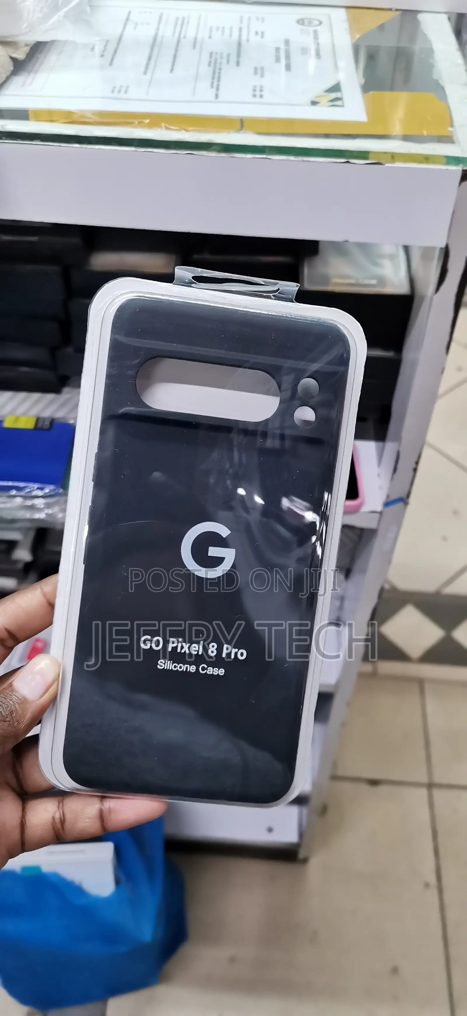 Google Pixel 8 Pro Horizontal, Pill-Shaped Window Cut Case