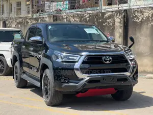 Toyota Hilux 2.4 Diesel 2020 Black