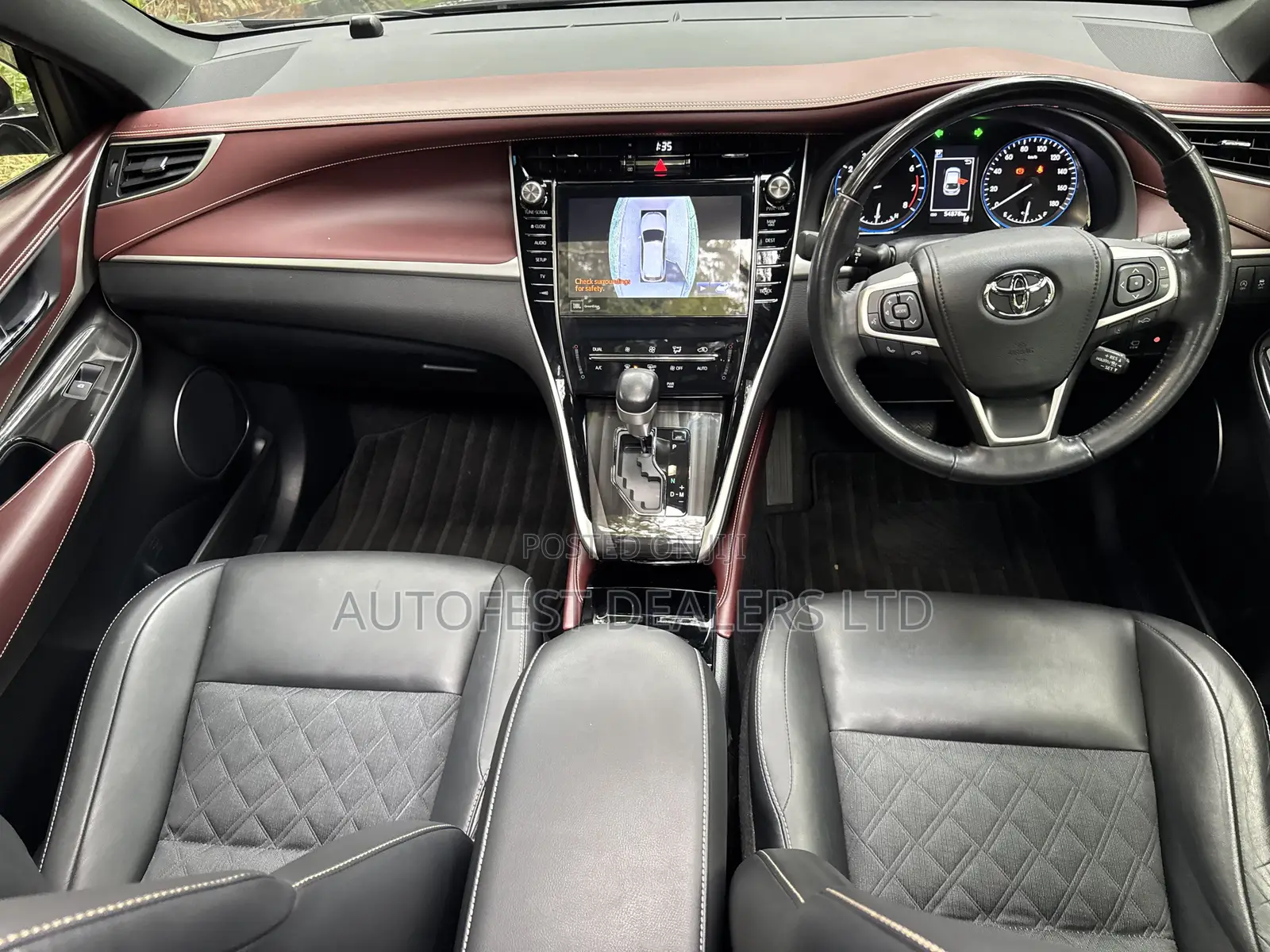 Toyota Harrier 2.0 2019 Purple
