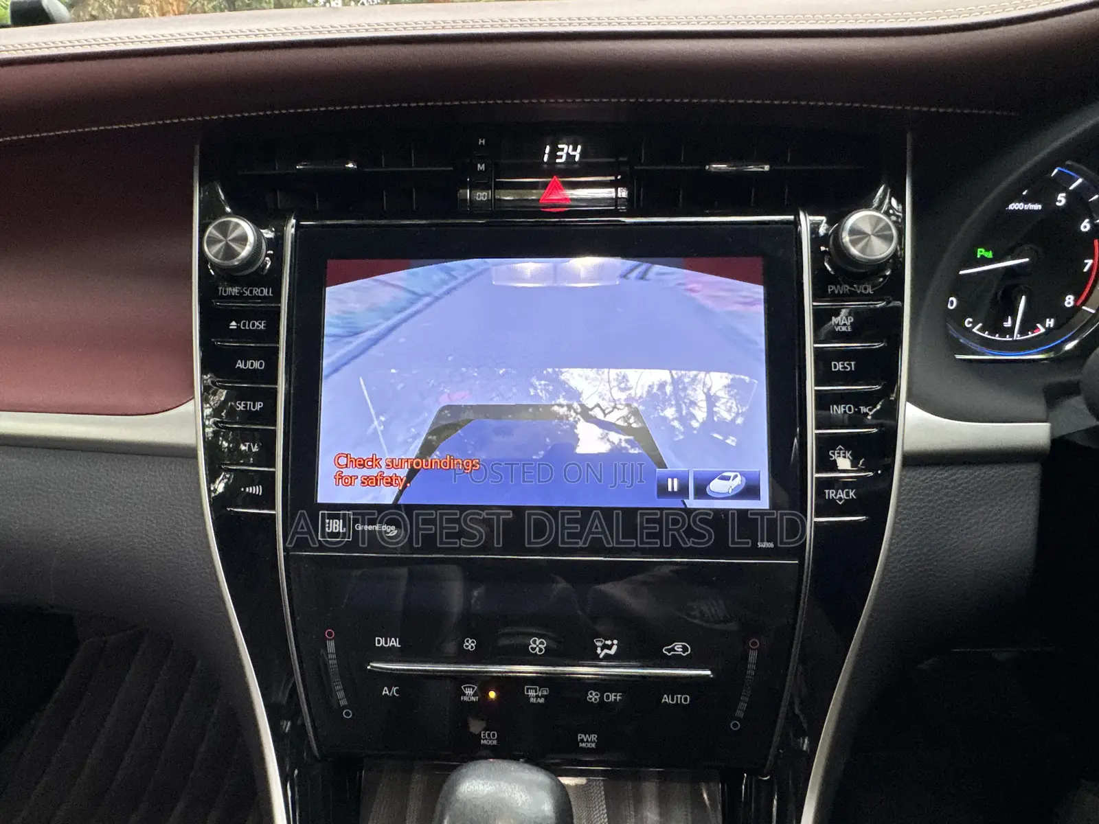 Toyota Harrier 2.0 2019 Purple