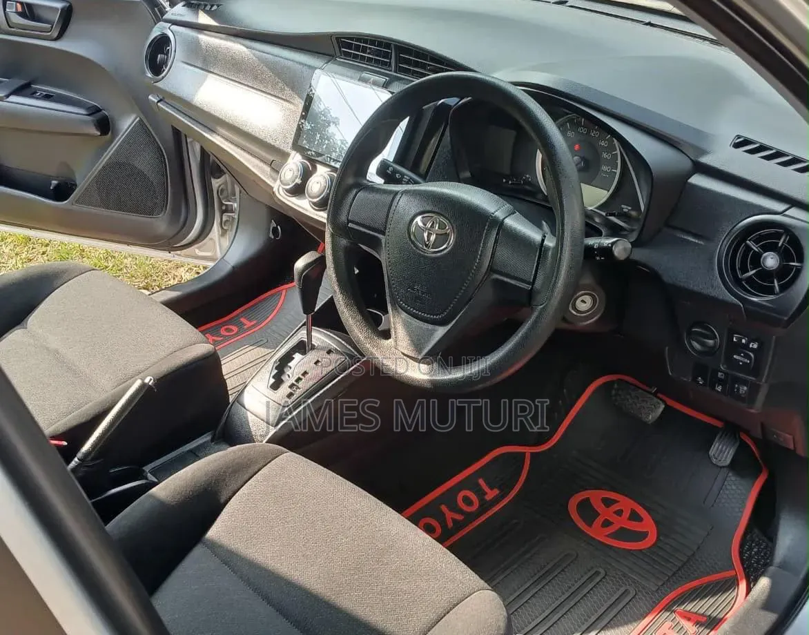 Toyota Axio 2018 Silver