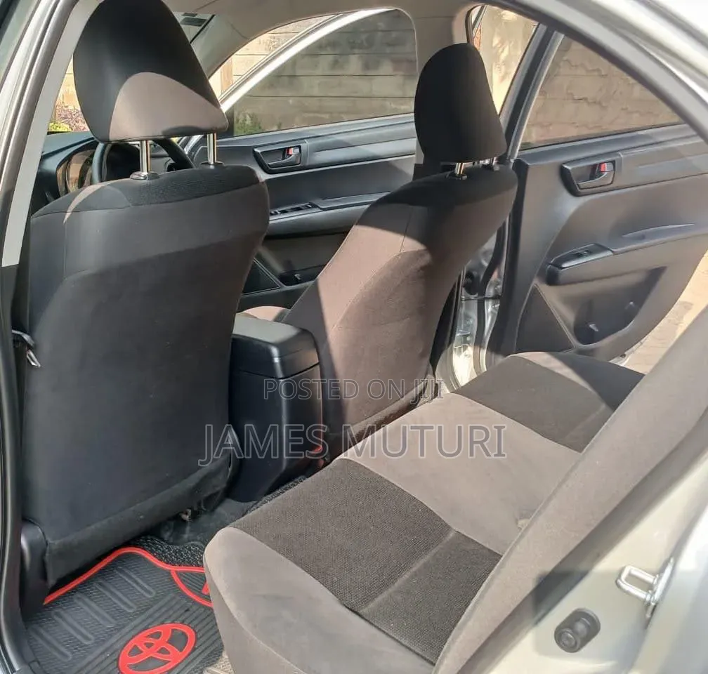 Toyota Axio 2018 Silver
