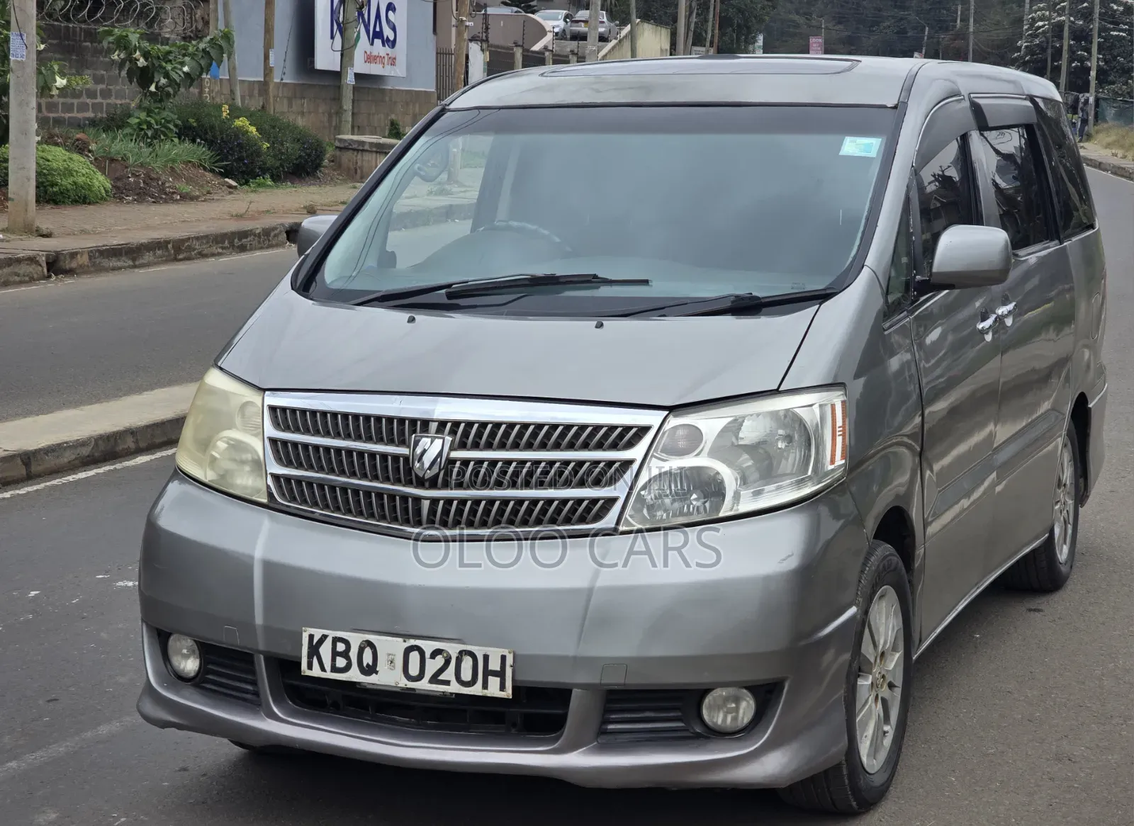 Toyota Alphard 2005 Silver