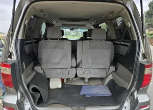 Toyota Alphard 2005 Silver