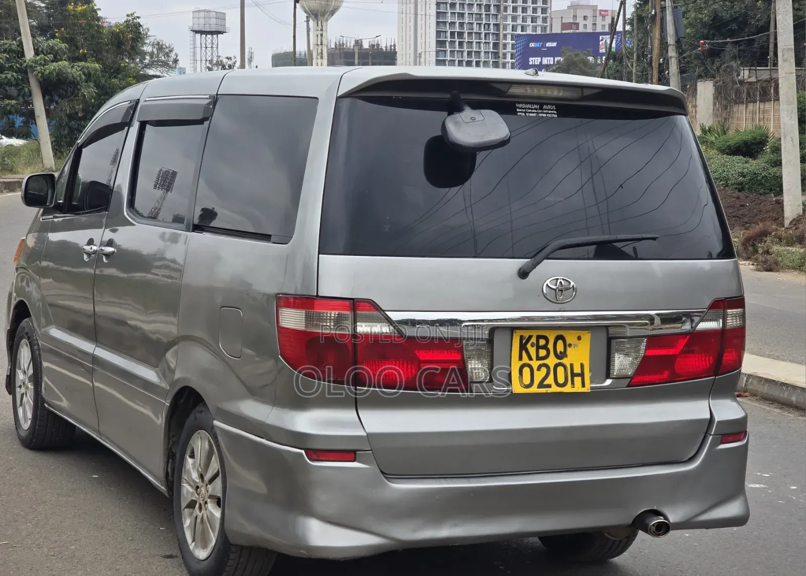 Toyota Alphard 2005 Silver