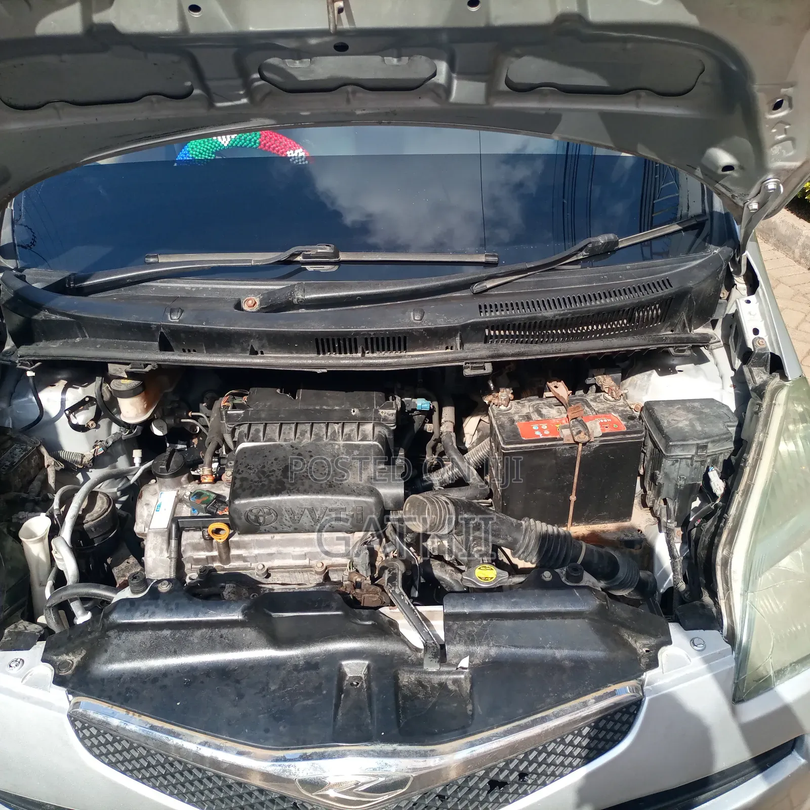 Toyota Ractis 2010 Silver