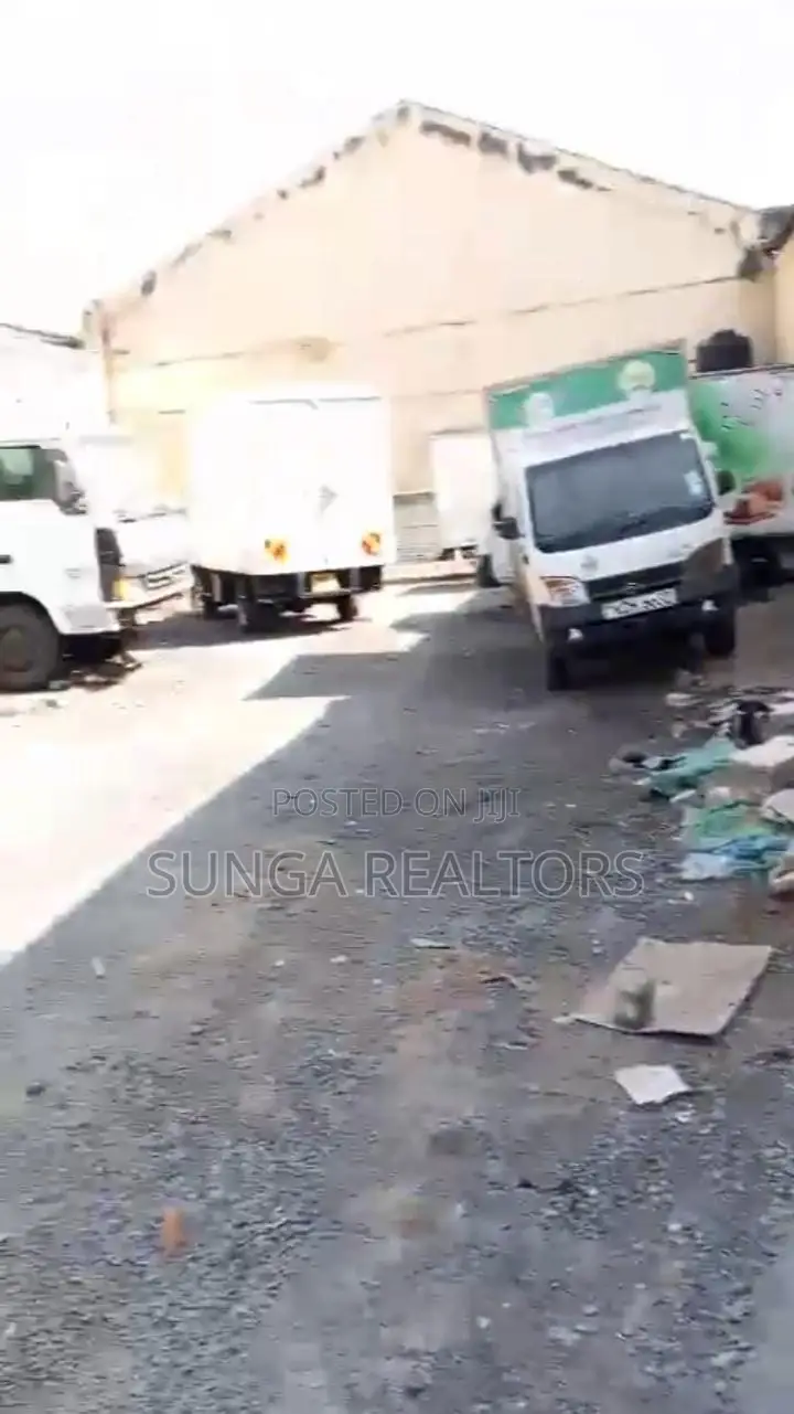 Car Yard to Let in Industrial Area