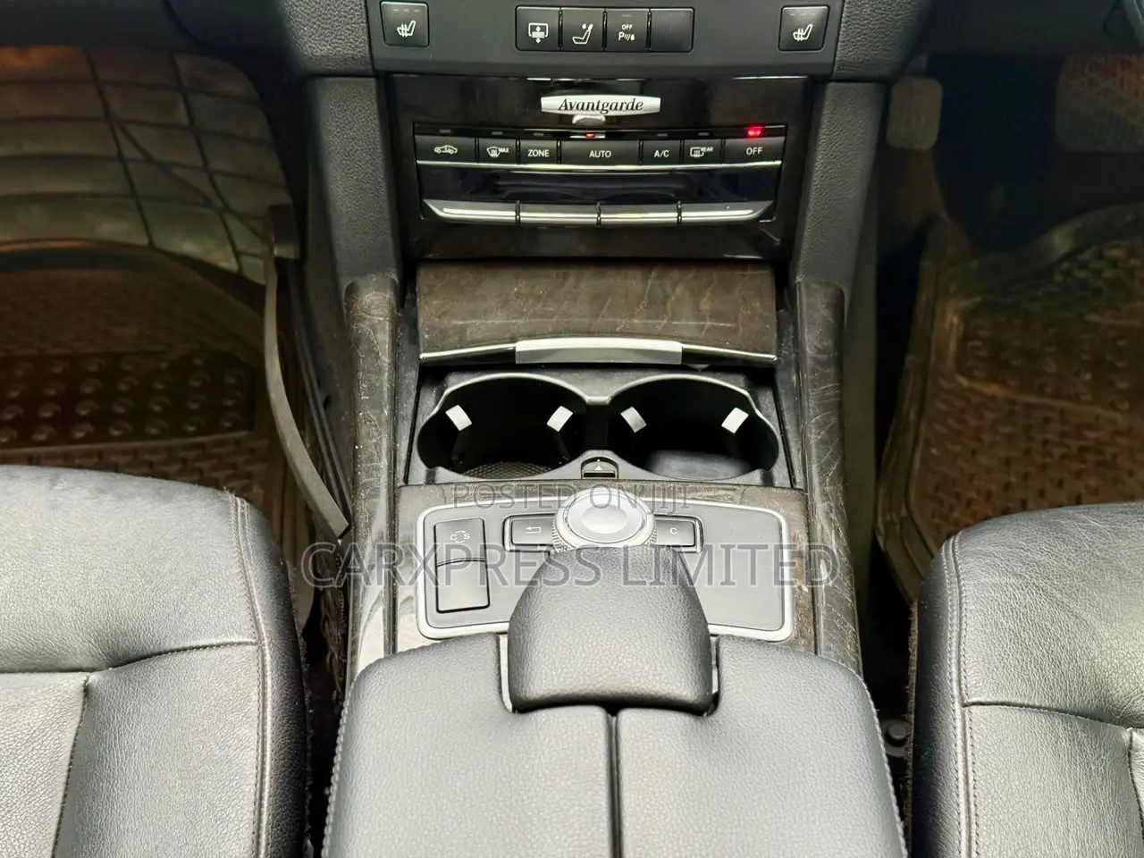 Mercedes-Benz E350 Base 4dr Sedan RWD (3.5L 6cyl 7A) 2010 Silver
