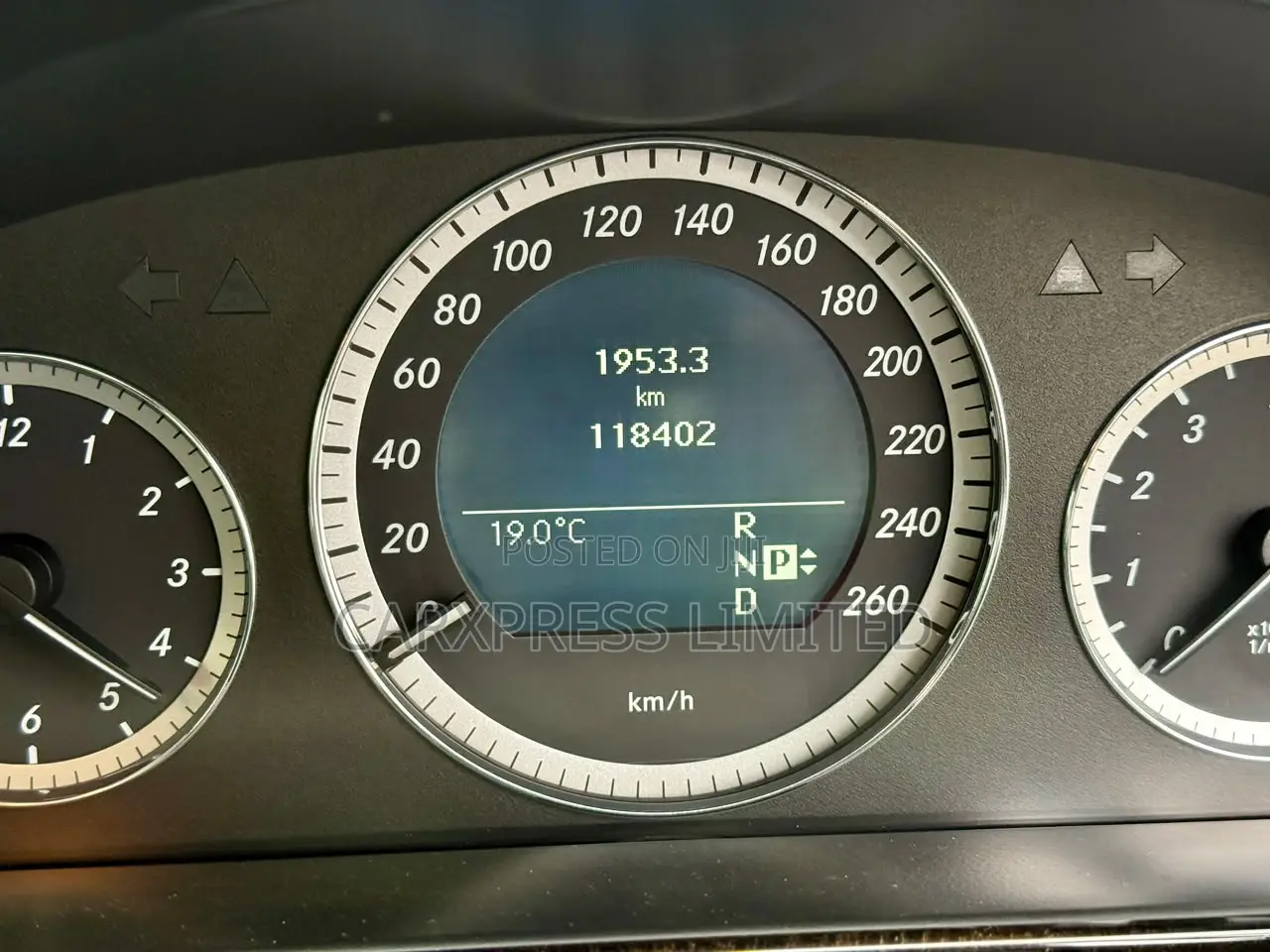 Mercedes-Benz E350 Base 4dr Sedan RWD (3.5L 6cyl 7A) 2010 Silver