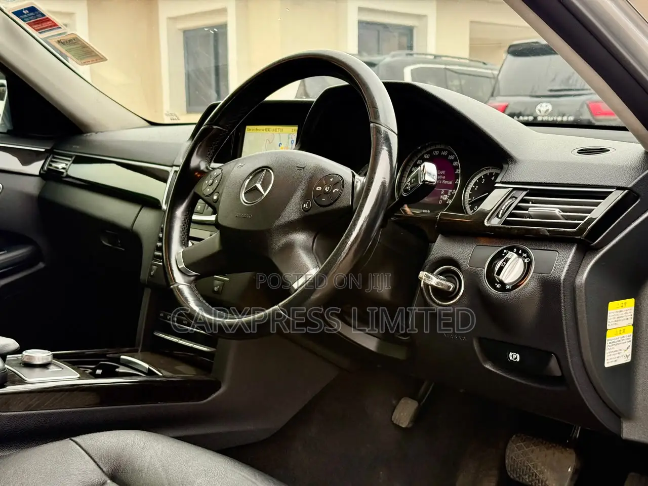 Mercedes-Benz E350 Base 4dr Sedan RWD (3.5L 6cyl 7A) 2010 Silver