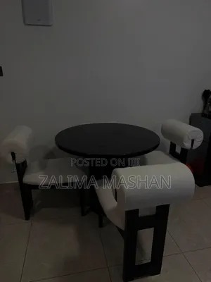 Elegant 3-Seater Off-White Dining Table Set – Modern Stylish