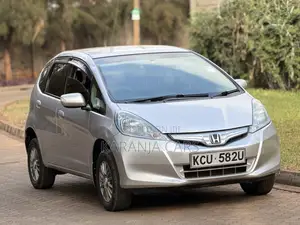 Honda Fit Automatic 2012 Silver
