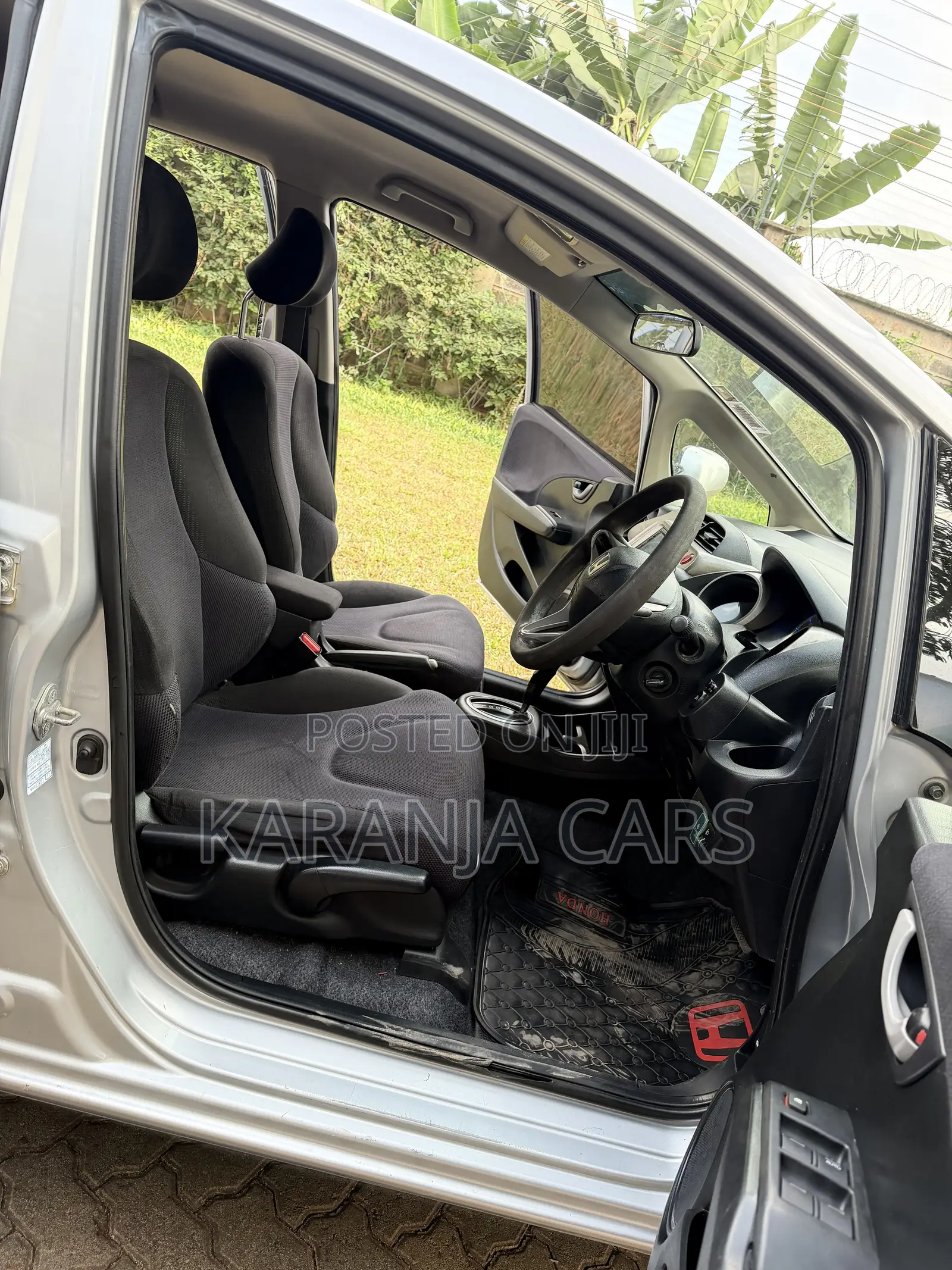 Honda Fit Automatic 2012 Silver