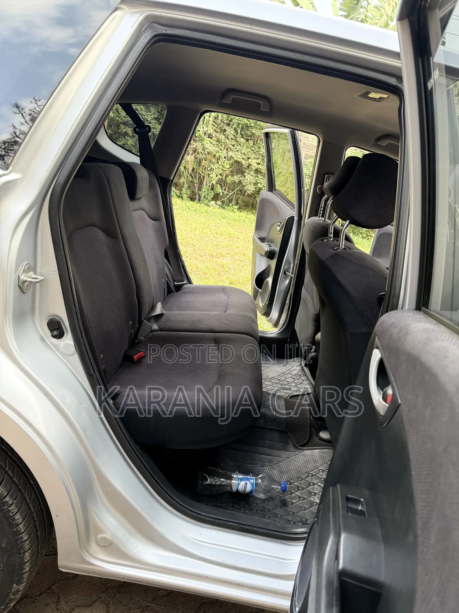 Honda Fit Automatic 2012 Silver