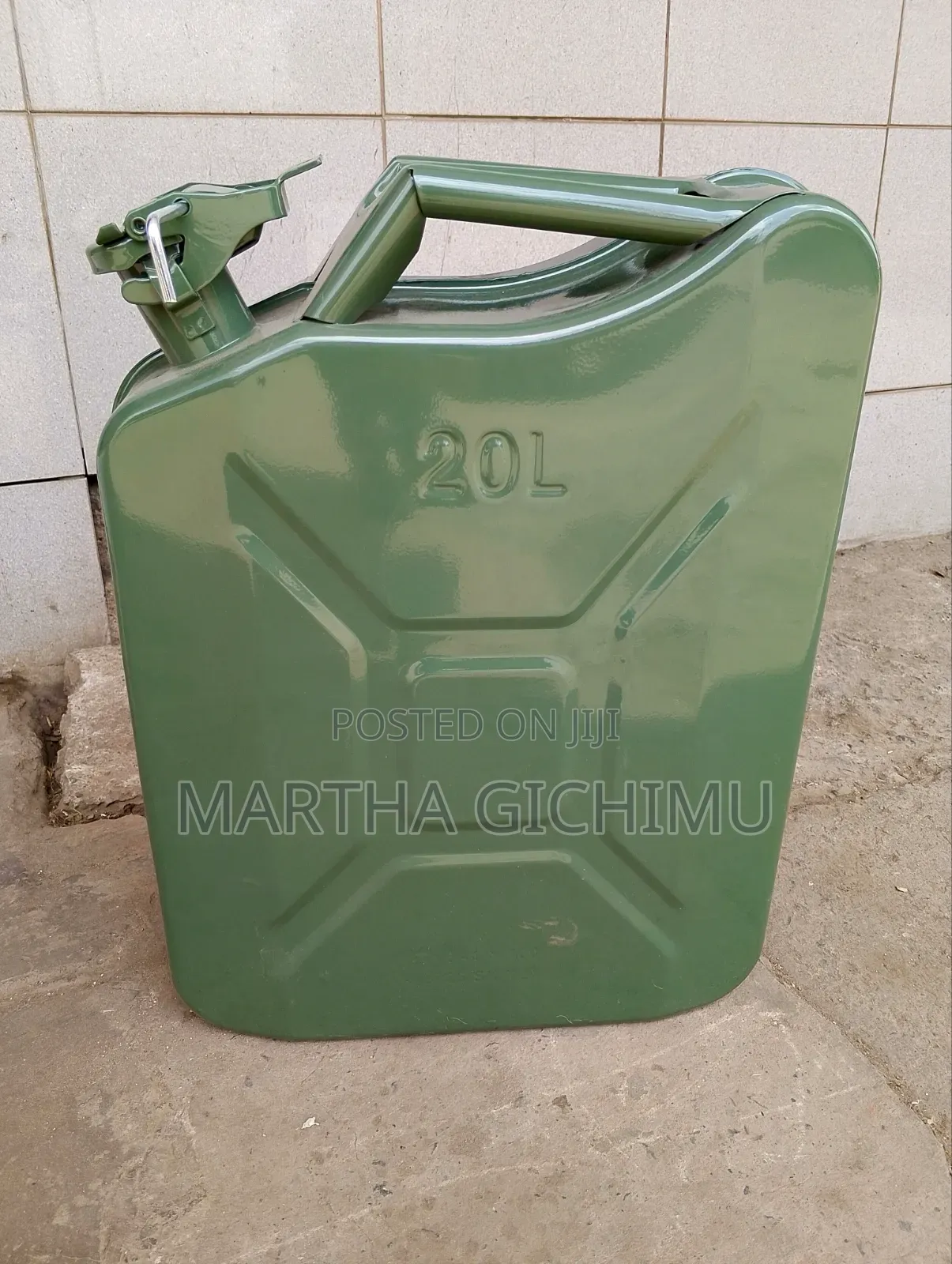20ltr Fuel/Petrol Jerrycan With a Pouring Spout