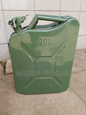 20ltr Fuel/Petrol Jerrycan With a Pouring Spout