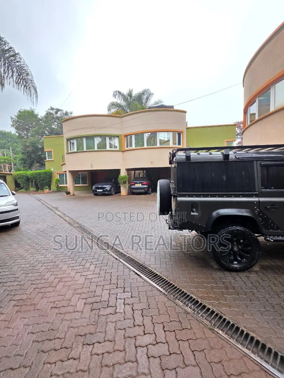 4bdrm House in Riverside Drive for rent