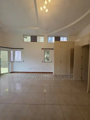 4bdrm House in Riverside Drive for rent