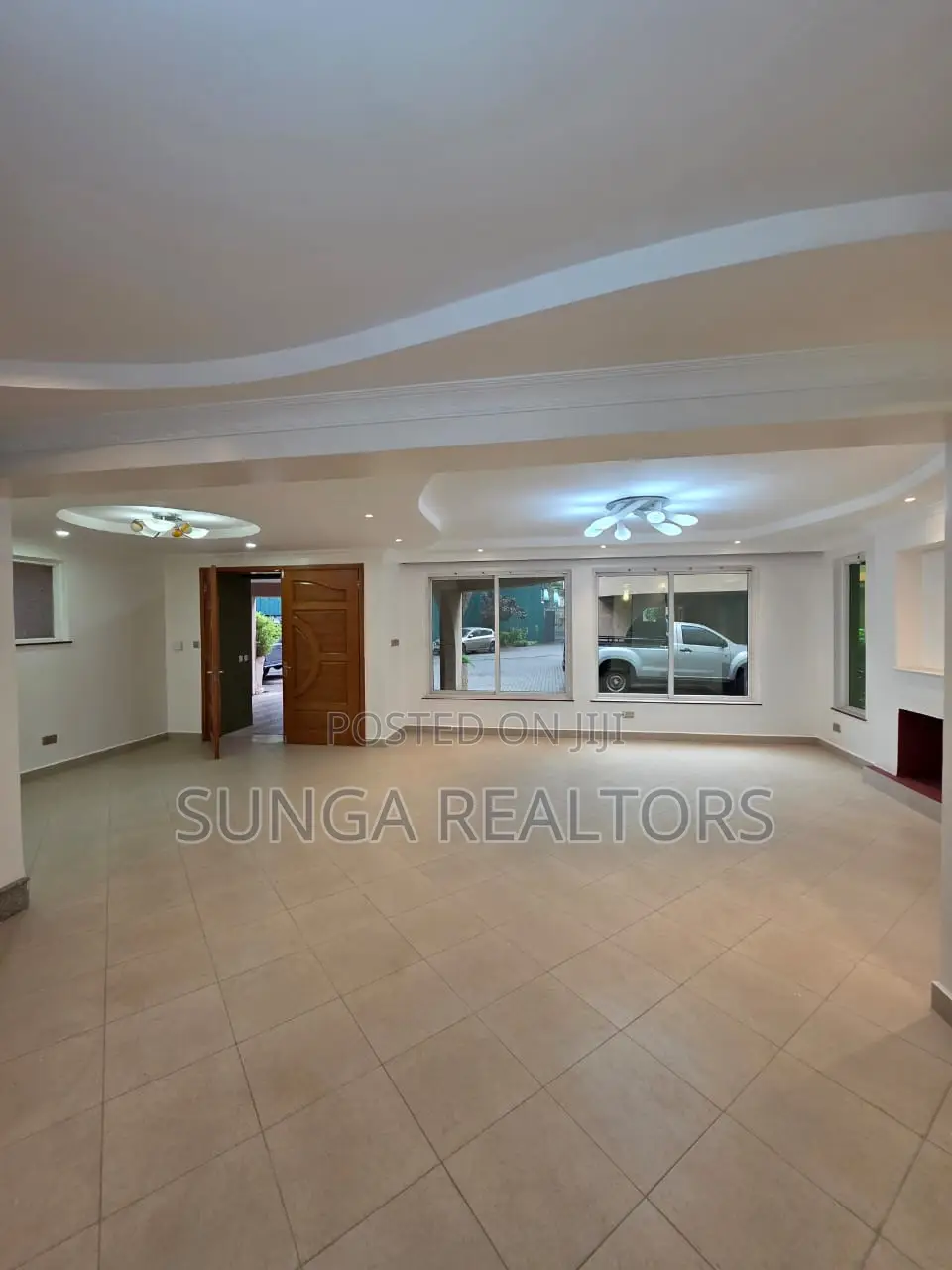 4bdrm House in Riverside Drive for rent