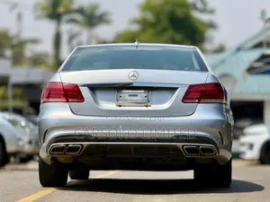 Mercedes-Benz E350 Base 4dr Sedan RWD (3.5L 6cyl 7A) 2010 Silver