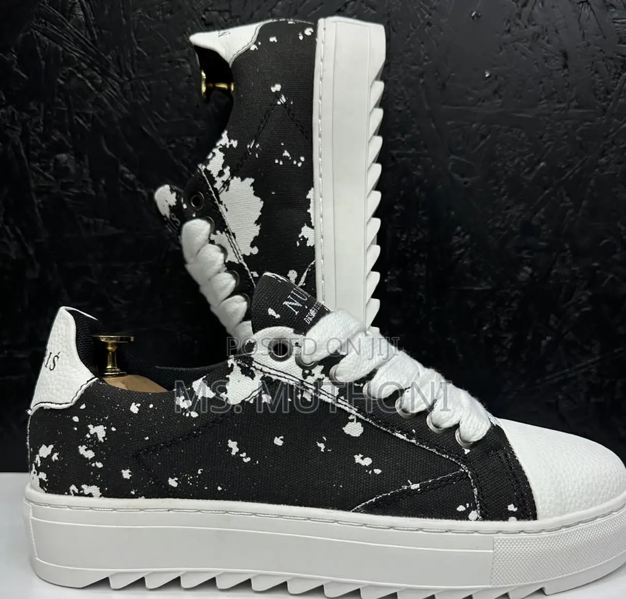 The Numeriś Atelier Acrylic Collection Sizes :40-45