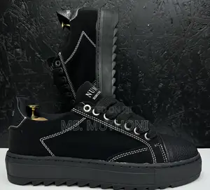 The Numeriś Atelier Acrylic Collection Sizes :40-45