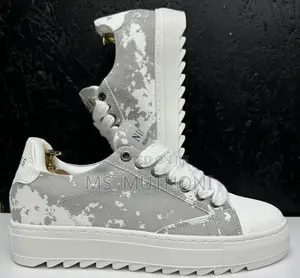 The Numeriś Atelier Acrylic Collection Sizes :40-45