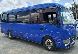 Mitsubishi Fuso Rosa 2017 Blue