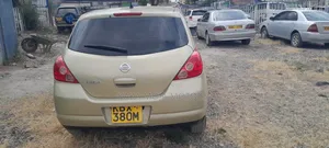 Nissan Tiida 2006 Beige