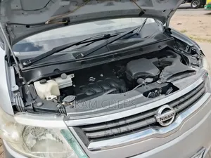 Nissan Serena 2005 Gray