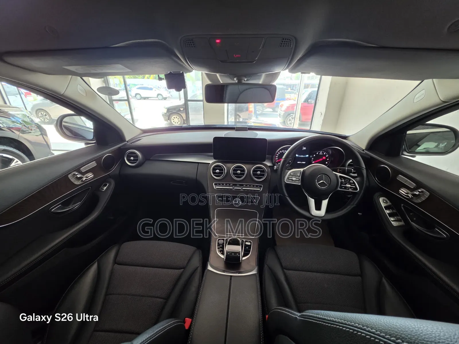 Mercedes-Benz C180 2019 Black