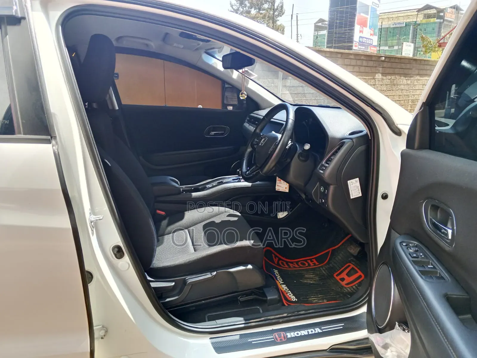 Honda Vezel 2017 White