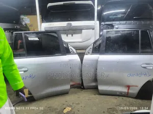 Land Cruiser V8 Front Door