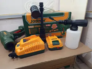 Cordless Pressure Washer