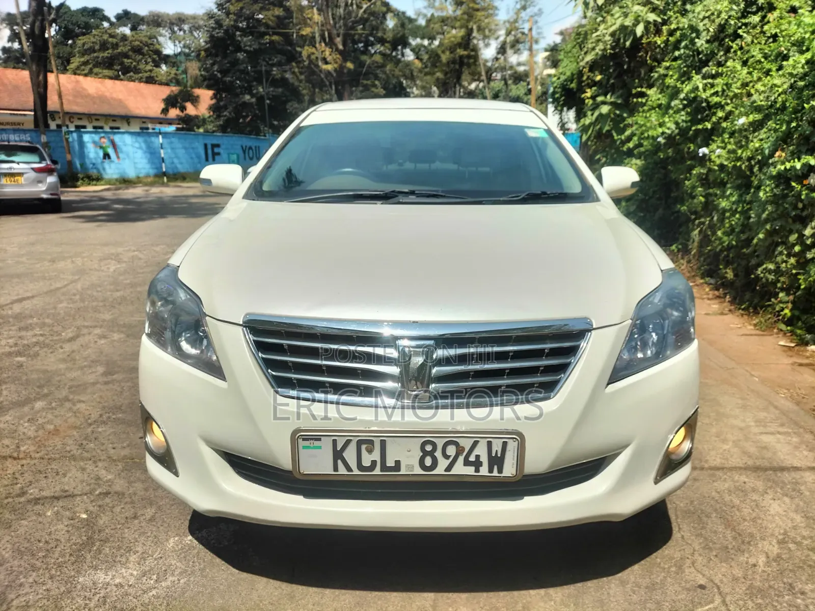 Toyota Premio 2010 White