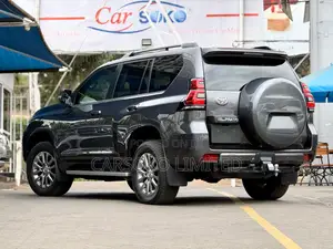 Toyota Land Cruiser Prado 2.8 2019 Gray