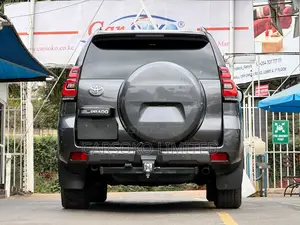 Toyota Land Cruiser Prado 2.8 2019 Gray