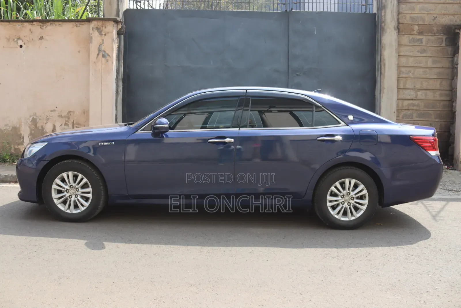 Toyota Crown 2014