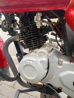 Bajaj Boxer 125 2025 Red