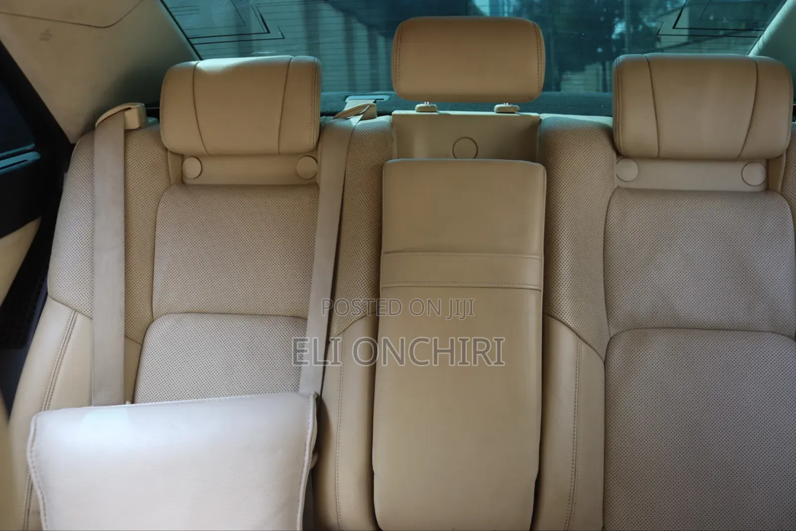 Toyota Crown 2014