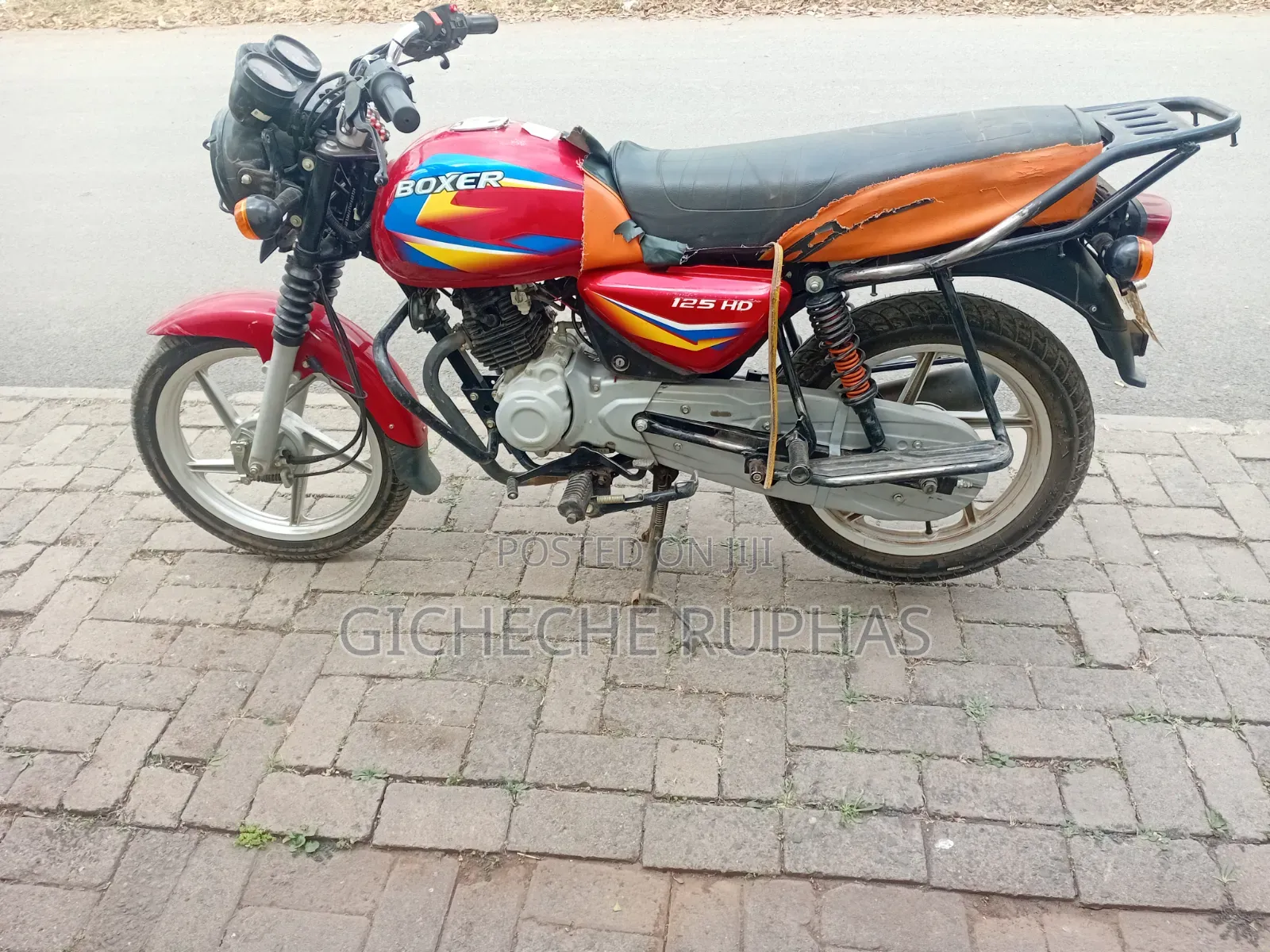 Bajaj Boxer 125 2025 Red