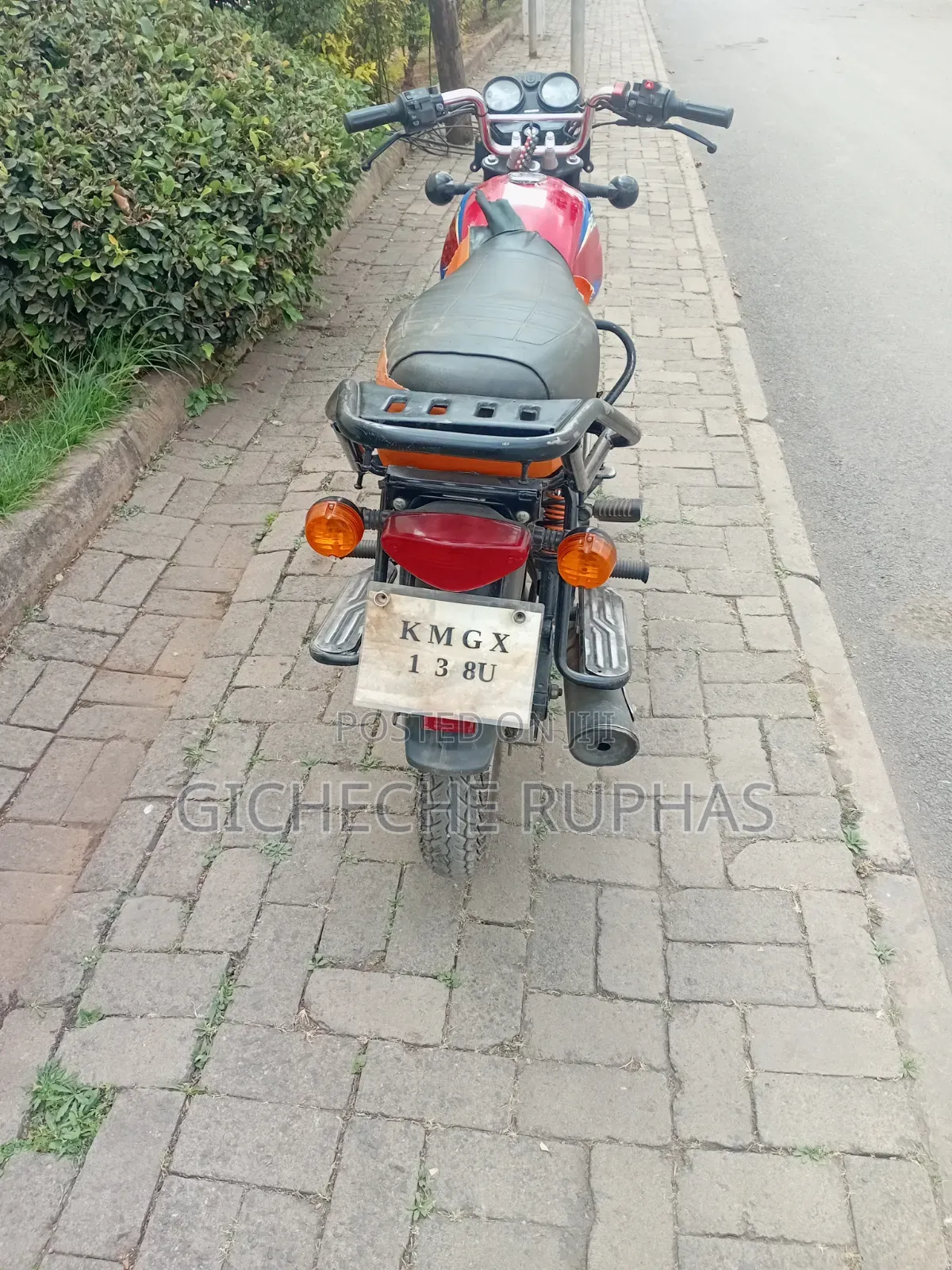 Bajaj Boxer 125 2025 Red