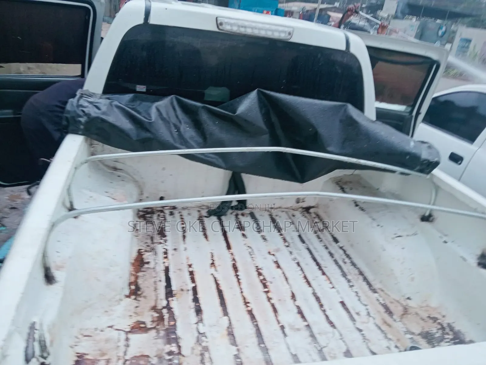 Isuzu D-MAX 2011 Silver